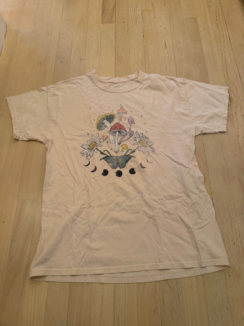 Full Tilt Pastel Mushroom & Moon Graphic Tee in White